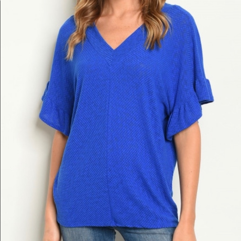 Short sleeve V-neck ruffled knit tunic